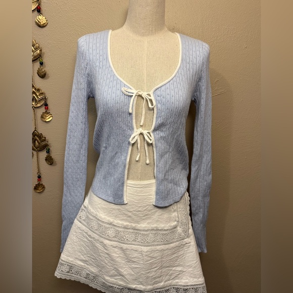 No Comment Tops - NWT No Comment Baby Blue Babydoll Cropped Tie Front Eyelet Cardigan Size Medium